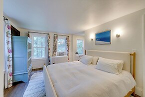 Historic Connecticut Home w/ Grill & Spacious Yard