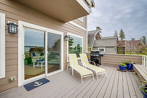 Beautiful Birch Bay Retreat w/ Deck & Fire Pit!