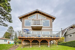Beautiful Birch Bay Retreat w/ Deck & Fire Pit!