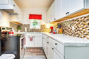 Lakeview Vacation Rental - Walk to Crystal Lake!