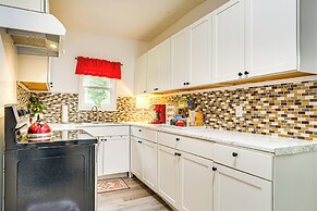 Lakeview Vacation Rental - Walk to Crystal Lake!