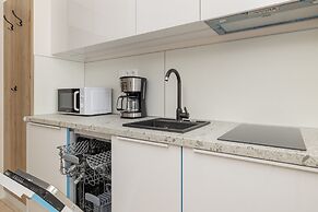 Studio With Terrace by Renters