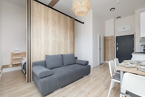 Studio With Terrace by Renters