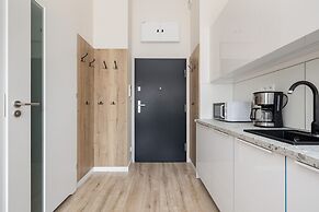 Studio With Terrace by Renters