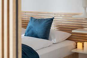 Studio With Terrace by Renters