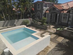 The Dream Nest At Csompo Silver Manor