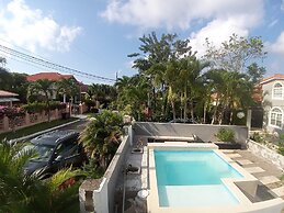 The Dream Nest At Csompo Silver Manor