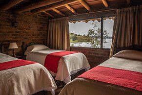 Hotel refugio pozo azul