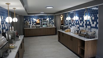 Hawthorn Extended Stay By Wyndham Knoxville