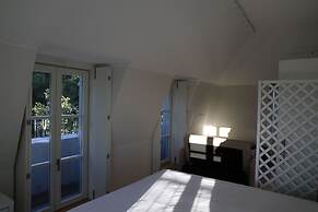 Ajuda Palace Inn Lisbon