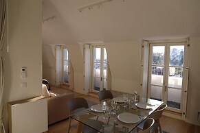 Ajuda Palace Inn Lisbon