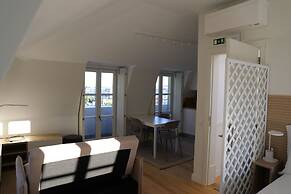 Ajuda Palace Inn Lisbon