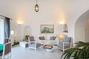 Villa Elena by Myvillacollection