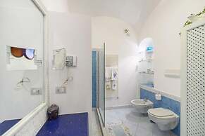 Villa Elena by Myvillacollection