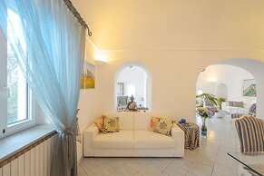 Villa Elena by Myvillacollection