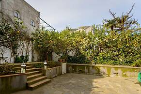 Villa Elena by Myvillacollection