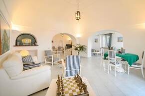 Villa Elena by Myvillacollection