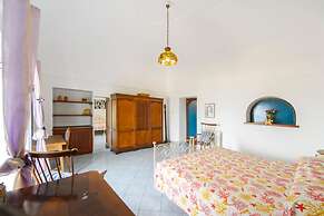 Villa Elena by Myvillacollection