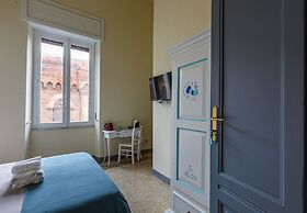 Onlyrooms IV - Sea View & Free Parking