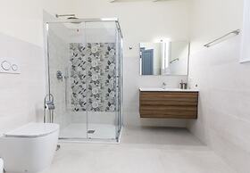 Onlyrooms IV - Sea View & Free Parking