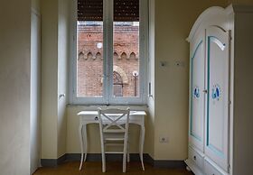 Onlyrooms IV - Sea View & Free Parking