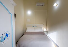 Onlyrooms IV - Sea View & Free Parking