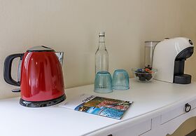 Onlyrooms IV - Sea View & Free Parking