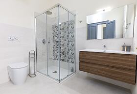 Onlyrooms IV - Sea View & Free Parking