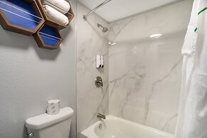 Hometowne Studios Greenville