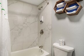 Hometowne Studios Greenville