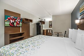 Hometowne Studios Greenville