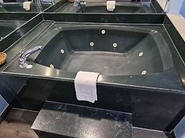 Super Stay Inn By OYO Humble IAH East