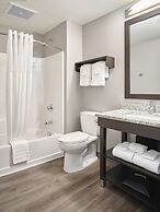 stayAPT Suites Tallahassee-Capitol