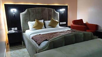Wizy Hyatt Hotel