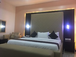 Wizy Hyatt Hotel