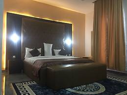 Wizy Hyatt Hotel