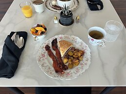 Rhapsody in View Boutique Hotel