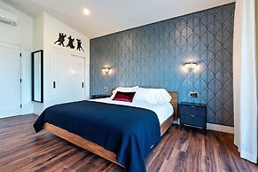 Rhapsody in View Boutique Hotel