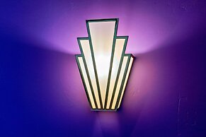 Rhapsody in View Boutique Hotel