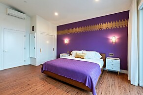 Rhapsody in View Boutique Hotel