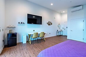 Rhapsody in View Boutique Hotel