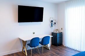 Rhapsody in View Boutique Hotel