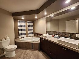 Timeless Tranquility, a place near everything!