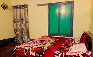 Goroomgo New Green View Srinagar