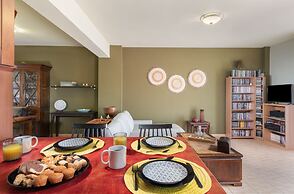 Koralia Vacation House