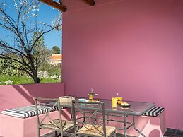 Koralia Vacation House