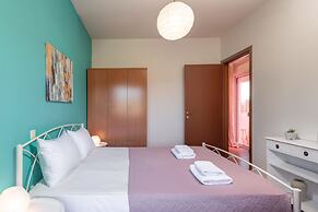 Koralia Vacation House