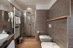 BERG HOTEL LATEMAR SPITZE