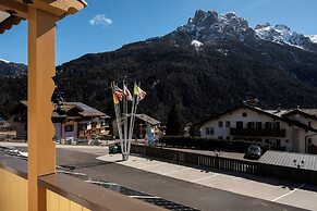 BERG HOTEL LATEMAR SPITZE