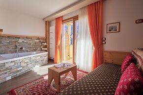 BERG HOTEL LATEMAR SPITZE